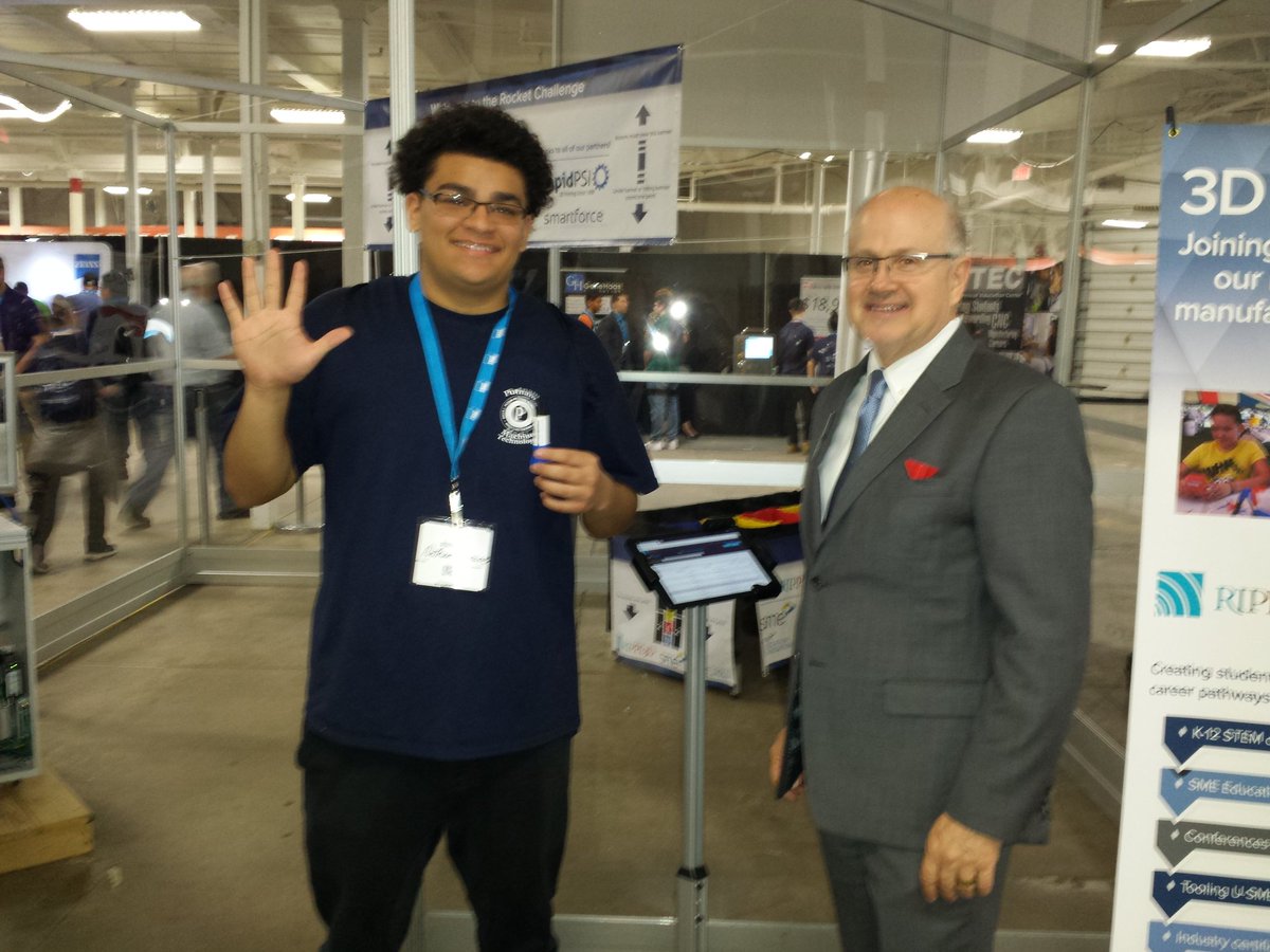 Rippl3D's tweet photo. Today's high flyers @eastec #STEM #airrocket #challenge ! Great fun!
@SME_MFG @Festo_US @RapidPSI @makergear @3DVeterans @GregoryAJones https://t.co/ElMlmnud0a