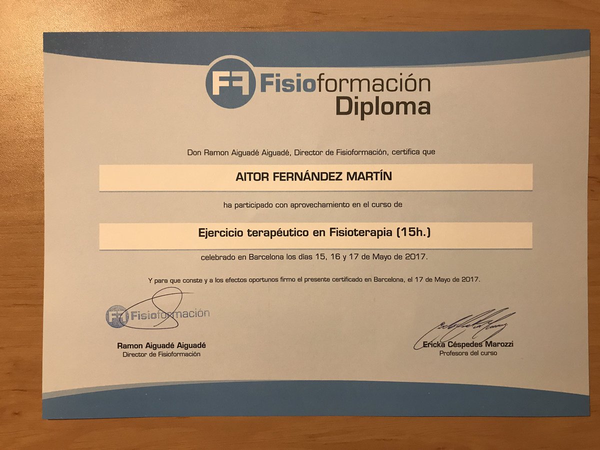 fernandesA14's tweet photo. Mucho material imprescindible para seguir creciendo. Ahora toca asimilarlo bien. Gracias @Fisioformacion y Ericka Céspedes! 👏🏻 #FFBCN https://t.co/7TbKdStLvC