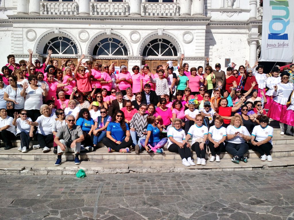 MindepTarapaca's tweet photo. Más de un centenar de "chiquillas" disfrutaron del lanzamiento del Programa Adultos Mayores en Movimiento del @INDChileOficial en Iquique https://t.co/BpaEKMDW1L