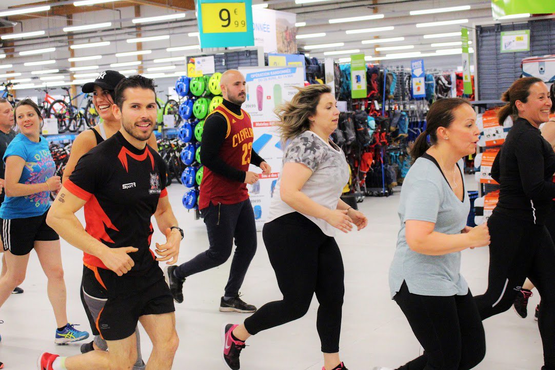 SartrHardCross's tweet photo. Très très bonne session d'entraînement 5 mai. Promis la prochaine fois on vient en nombre #wolfteam 610 #forcetraining @Decathlon #herblay https://t.co/7WQh7AQ3BM