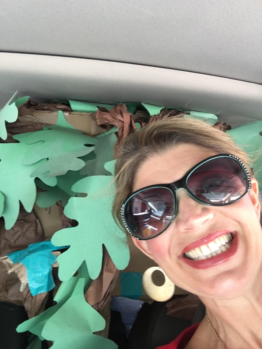 MrsSKTallman's tweet photo. What your friendly neighborhood music teachers' cars look like. #Copilots #RealLife #BehindTheScenes #WeNeedABus https://t.co/YKZV0PPLKt
