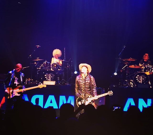 MusicNewsWeb's tweet photo. Finally #PrinceChaming sings at #RoyalAlbertHall https://t.co/zmnPnFFdtE https://t.co/k9slpwmofz