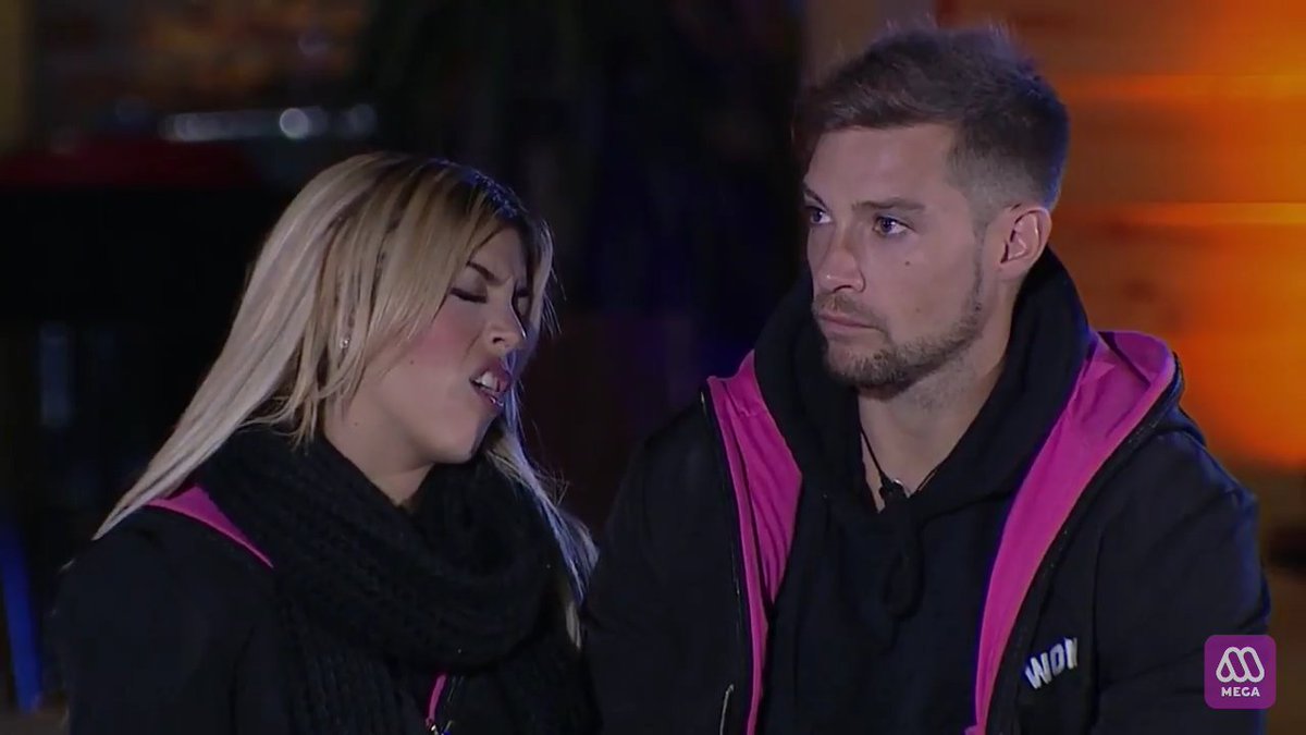 OriDiva's tweet photo. Las caras😂😂🔝 @OrianaGMarzoli #cap86 #DobleTentacion https://t.co/sa8icmBBE4