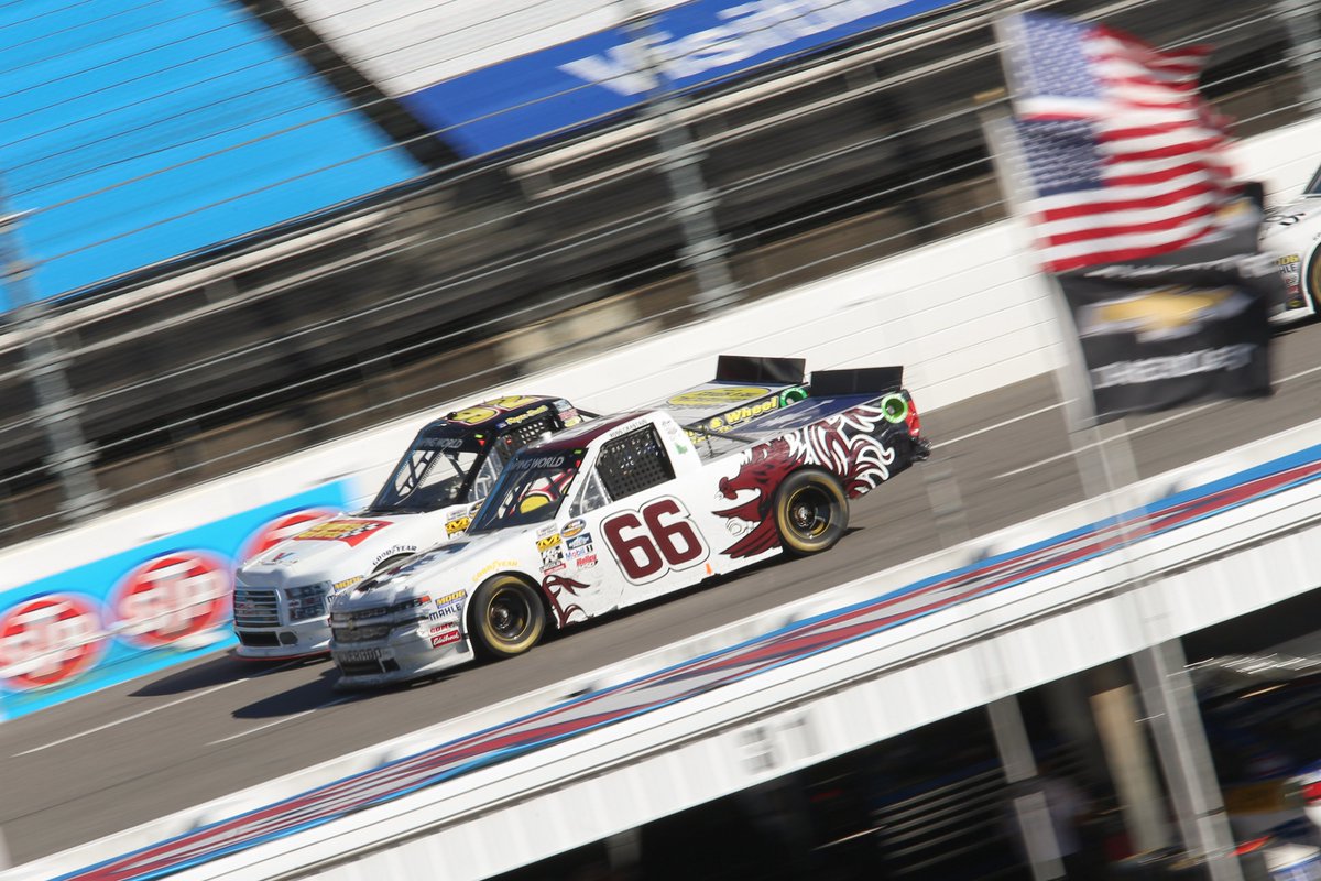 GamecocksOnline's tweet image. 👀Look for the #Gamecocks back on the track at Charlotte this Friday on the No. 66 @BolenMotorsport! More info: gamecocksonline.com/genrel/051717a…