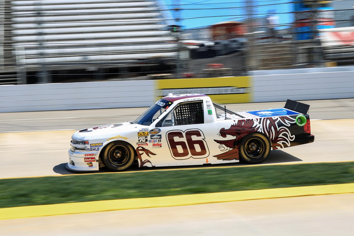 GamecocksOnline's tweet image. 👀Look for the #Gamecocks back on the track at Charlotte this Friday on the No. 66 @BolenMotorsport! More info: gamecocksonline.com/genrel/051717a…