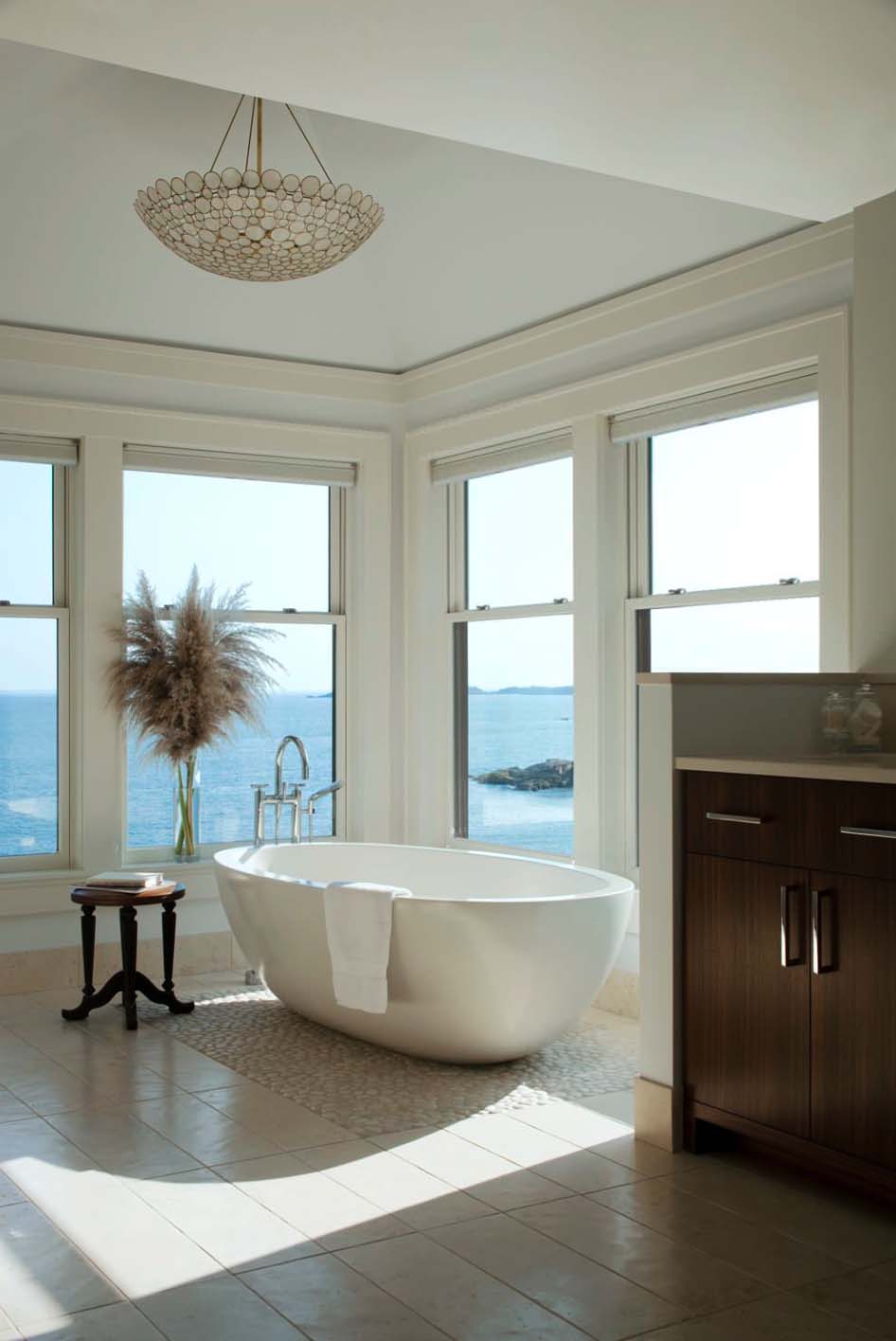 38 Amazing freestanding tubs for a bathroom spa sanctuary