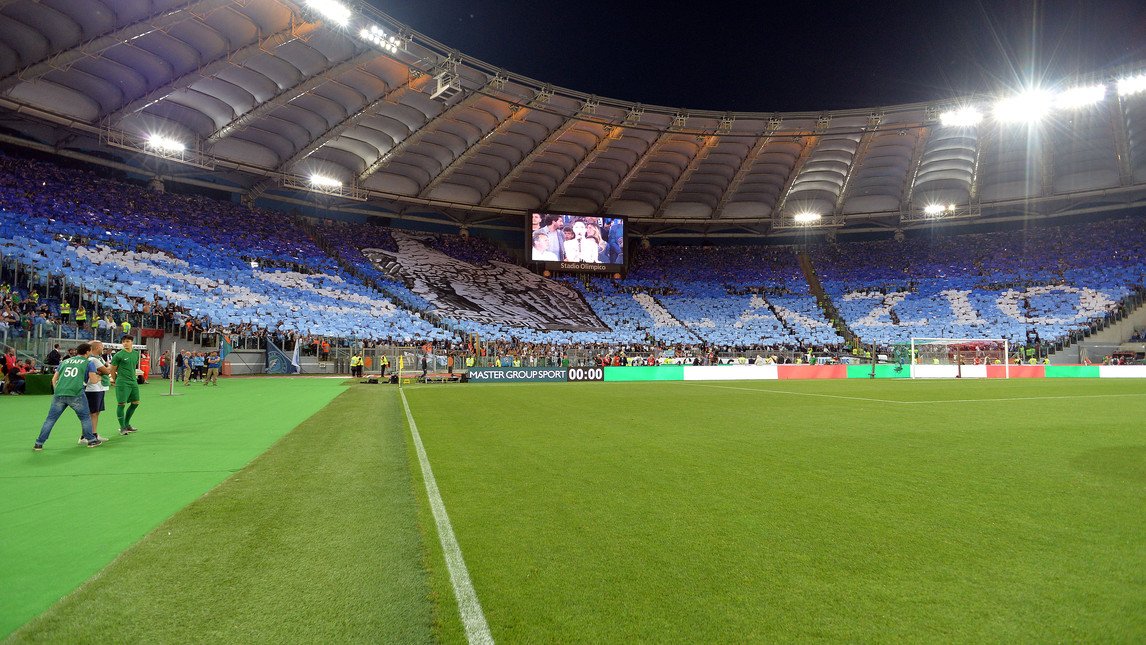 sslazioes's tweet photo. Curva Nord #FORZALAZIO sempre! #JuveLazio 2-0 #FinalTIMCup ๐๐ฎ๐น https://t.co/SBwKNGtGLA