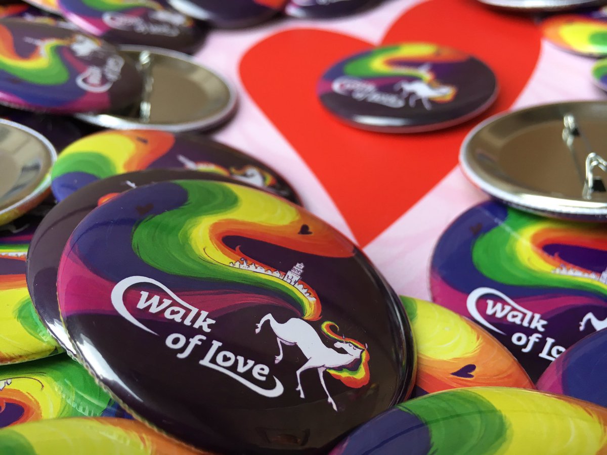 midzomergracht's tweet photo. Loop mee op 20 mei in Utrecht, 13uur en krijg button #walkoflove #vierdeliefde @COCMiddenNL en @midzomergracht #idahot17 #domplein https://t.co/VtbVrliNC2