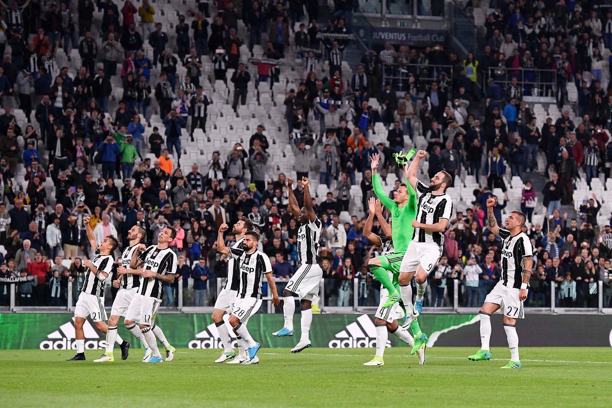 QuotesFootbaall's tweet photo. " اليوفنتوس خلق ليفوز لينتصر هكذا تعودنا منذ الصغر ، انا اليوفي انا الحاضر انا الماضي " - @Chaouali1970 

 #JuveLazio https://t.co/VC5WLtkNB1