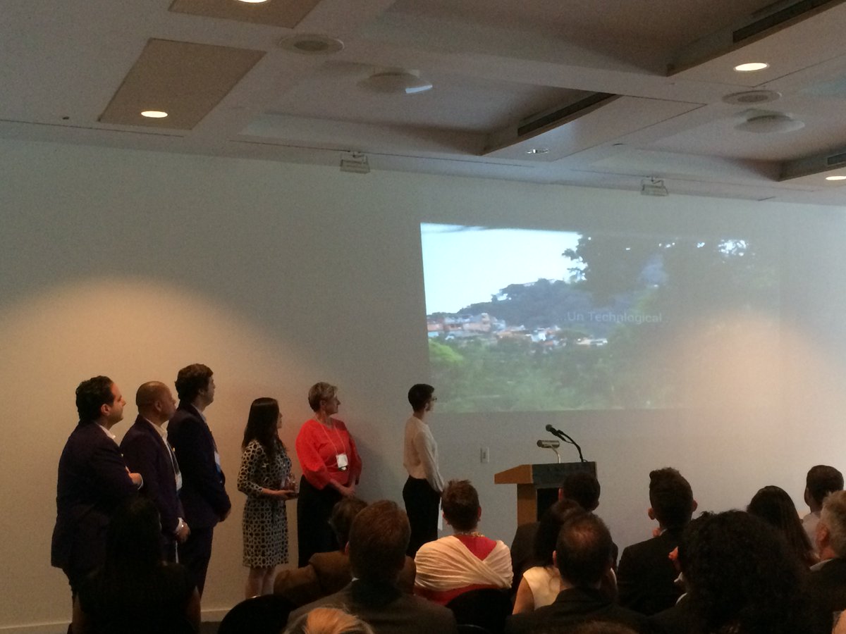 Avante takes home the first ever People’s Choice Award #3SAwards