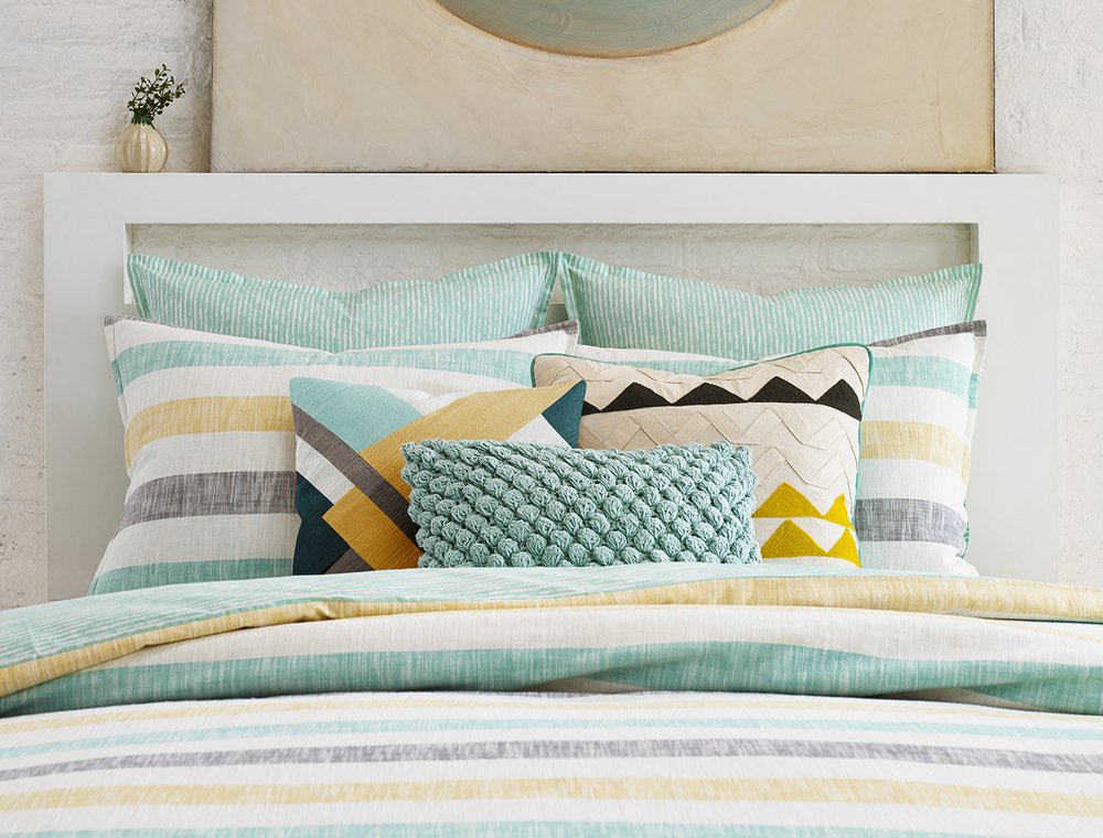 BobsFabrics's tweet photo. Thinking about redesigning your bedroom? Check out this idea from @RichloomFabrics #bedroom #fabric #pillows #fabricideas #modern #design https://t.co/qKFYczQBau