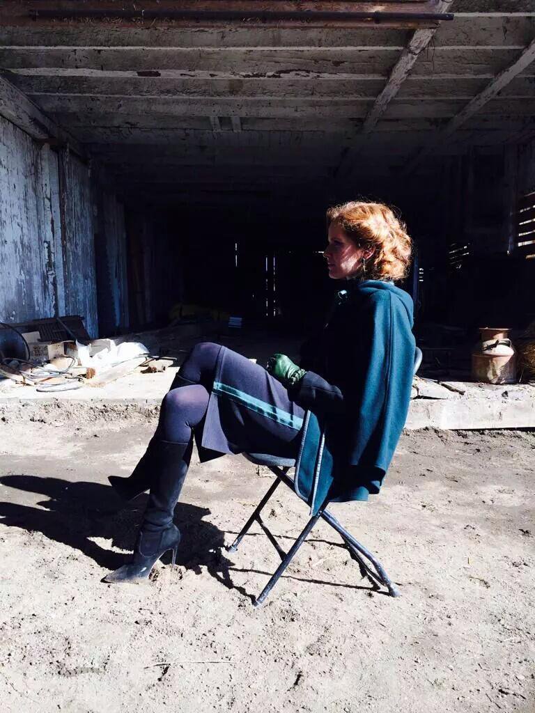 And here we have a homeless Zelena after she spent too much time mocking her sister...
