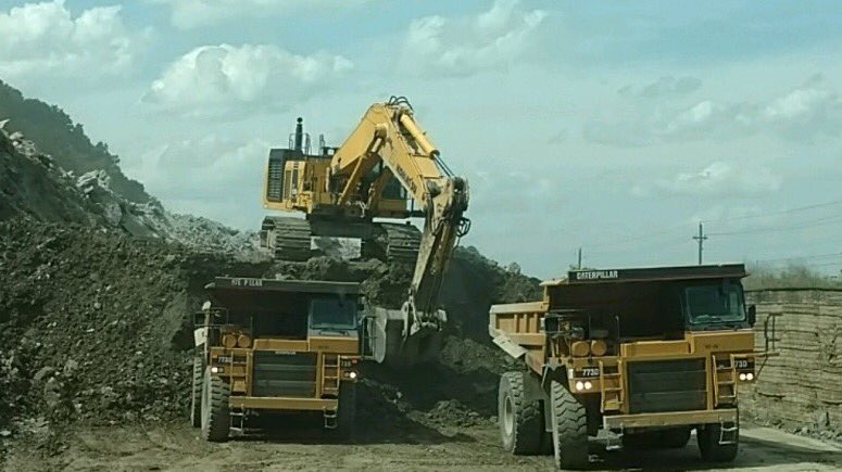 IUOELocal18's tweet photo. #bigiron #unionoperators https://t.co/RAc19r2Rdi