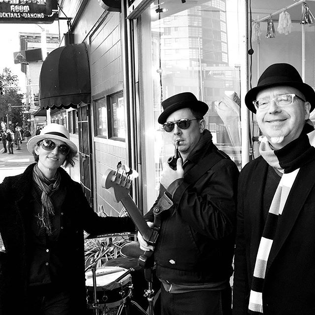 cigarbarsf's tweet photo. Come out & enjoy some #FREE live music tonight, along with some delicious #eats, #drinks & #cigars! Show by #NoCoasters starts at 8pm! #SF https://t.co/x0bY6kTObR