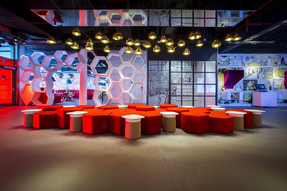 donnasozio's tweet photo. Radisson RED: rad new hotel concept for millennials, artists & beyond@RadissonRed #RadissonRedBrussels #LiveBrussels https://t.co/eY6hWZUL6z https://t.co/JbTkmVJpPp