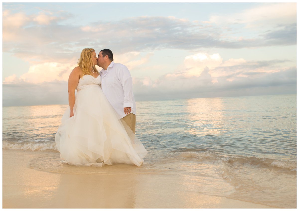funjetweddings's tweet photo. Thinking of hiring a #weddingplanner? 31% of engaged couples seek the assistance of... https://t.co/py3zPBTkqJ @brides #wednesdaywisdom https://t.co/C9p6WxCg2o