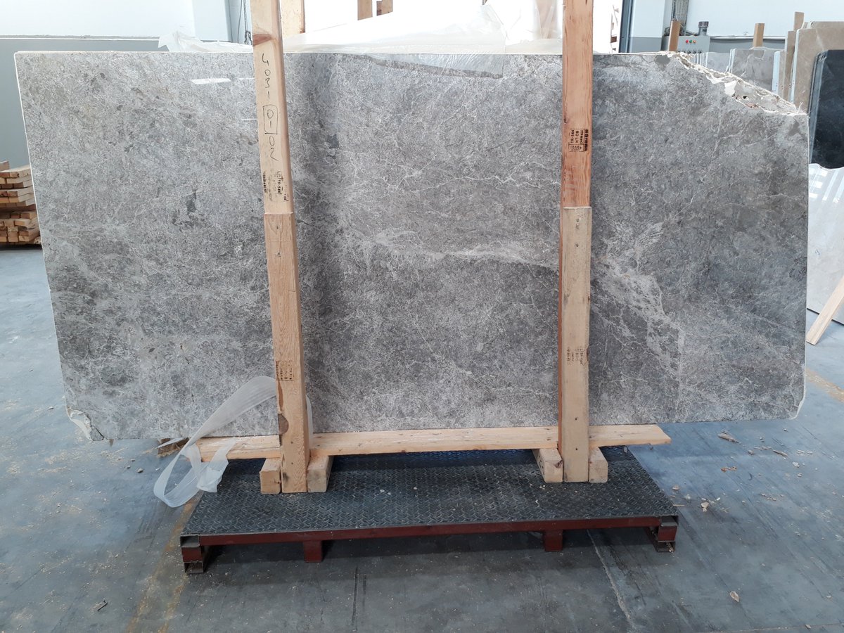 InspectStone's tweet image. Amazing white &amp;amp; gray from this week's inspections! Check more: inspectstone.com #marble #architecture #design #turkishstones