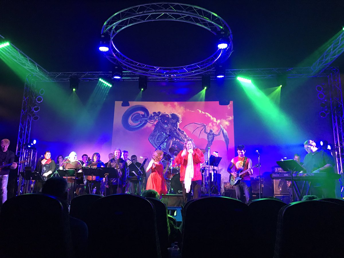 Le Musique Room tweet media