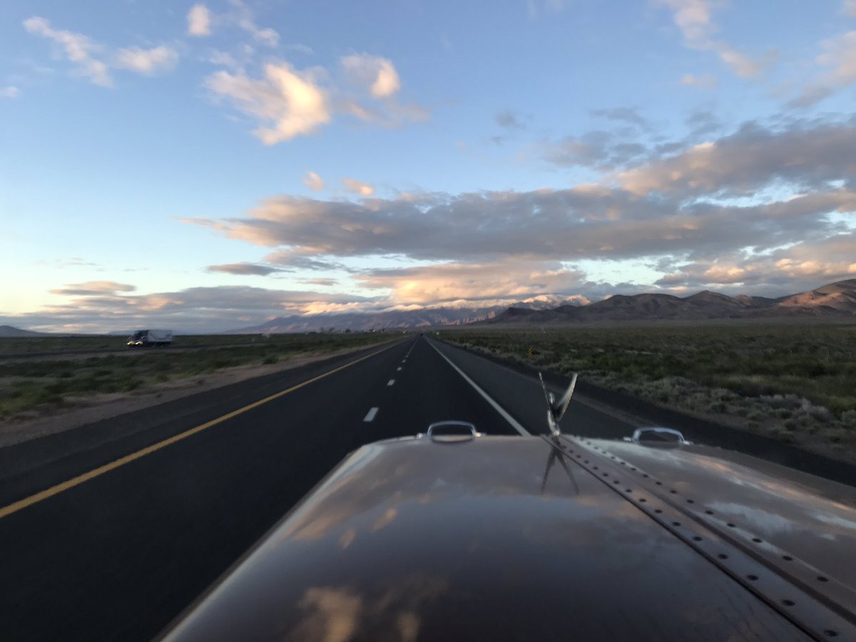 dcnoggle's tweet photo. Riding back home https://t.co/mzzW3Cdlji