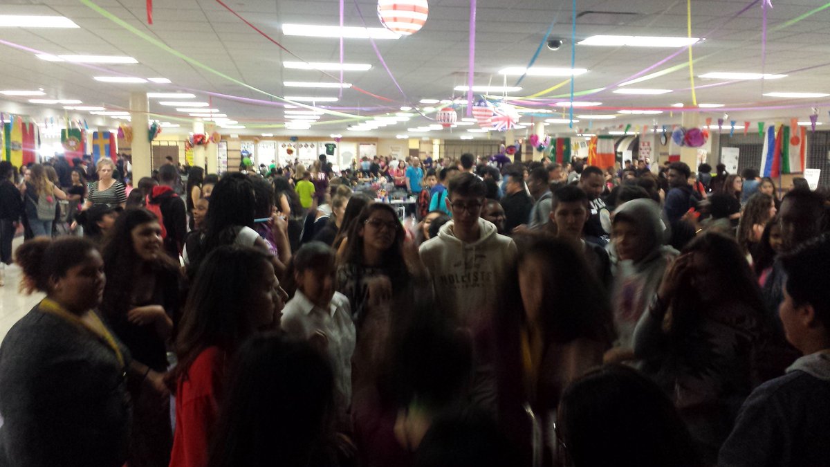 TheOfficerCraig's tweet photo. It's safe to say the @LHCWilson  International Festival was a success! Bigger and better every year. Another reason #IamWayne #wearewayne https://t.co/SGVbwngocV
