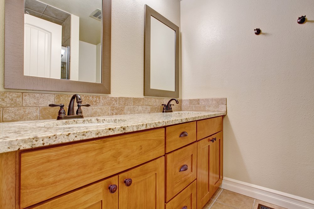 ask4sudha's tweet photo. Consider switching out dated plumbing fixtures for more modern ones. https://t.co/lNrZlpHL5T https://t.co/gOIA7avoB4