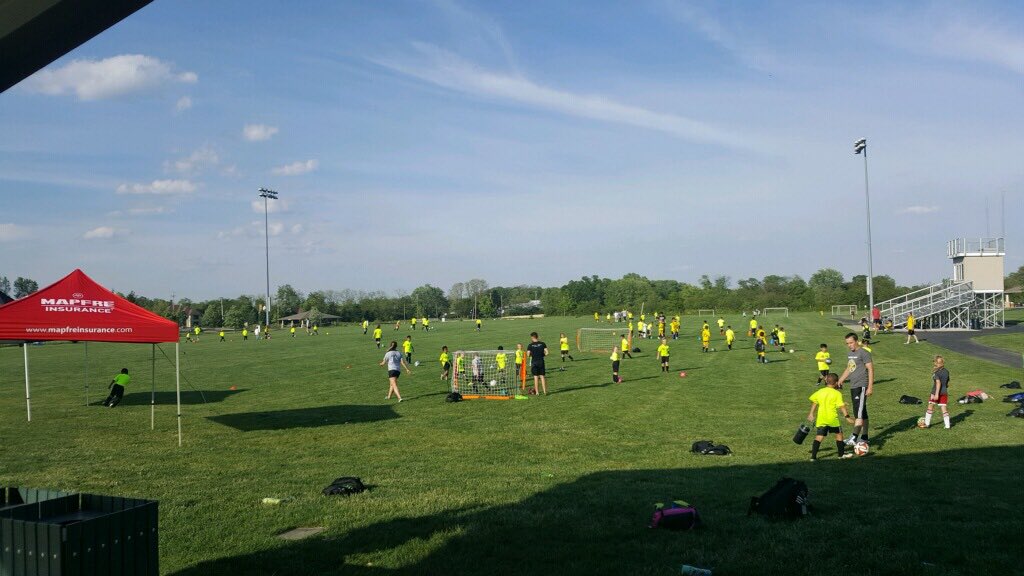 MAPFREIns's tweet photo. Excited for today's #GiveForward soccer clinic happening now in #dayton with @ColumbusCrewSC. ⚽️#CrewSC #MAPFREInsurance #MAPFRESTADIUM https://t.co/iNgcU4DahU