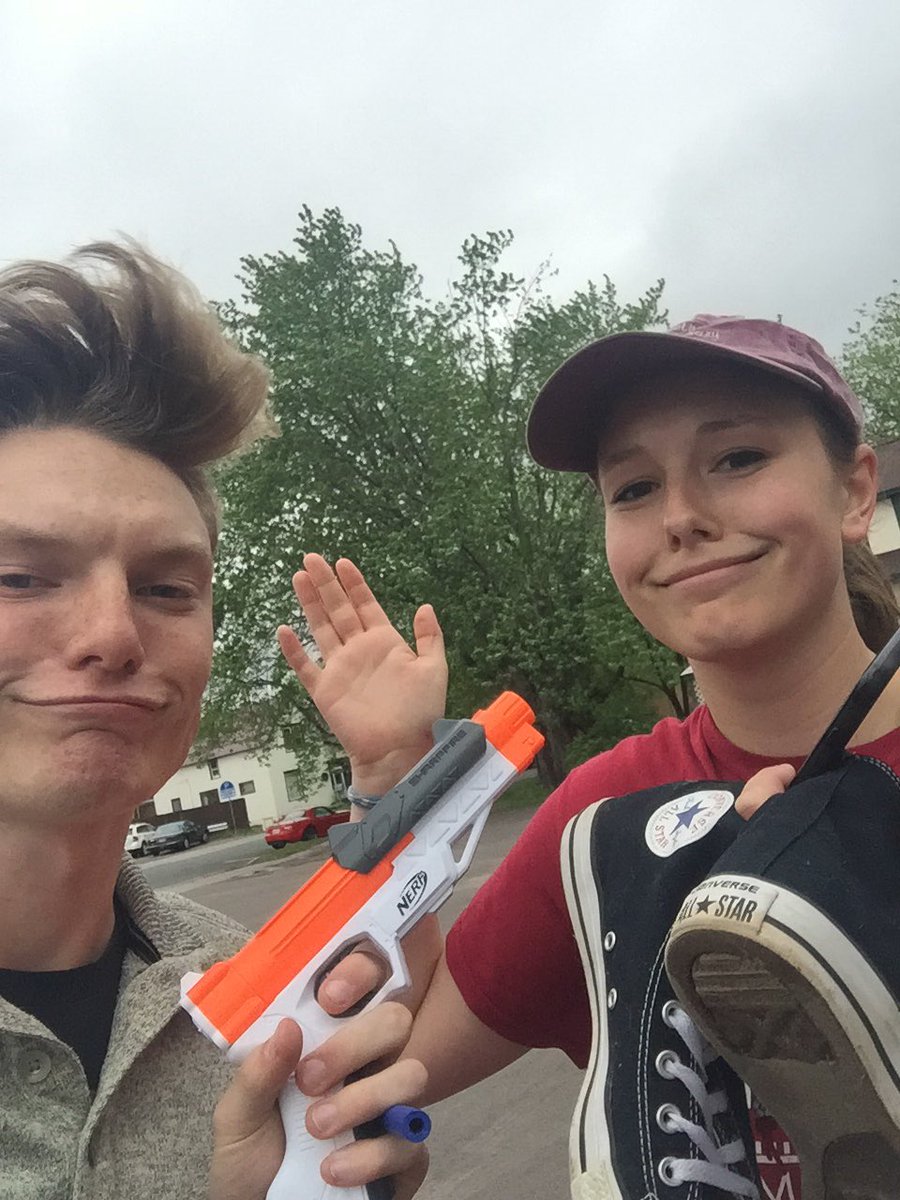 MykalLake's tweet photo. @shsnerfwar17 Alyssa got boned at 5:41 https://t.co/GSjDL6hg6q