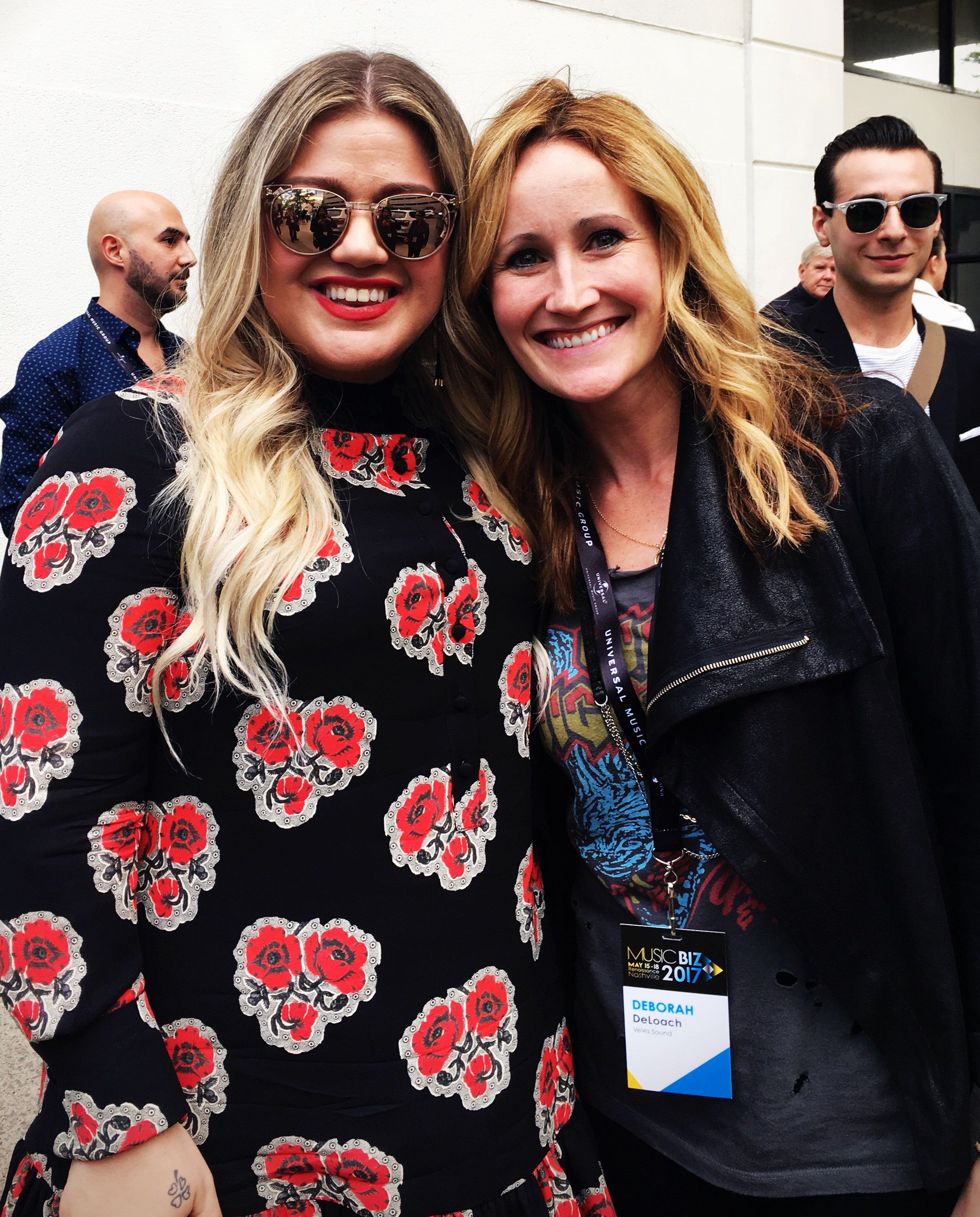 Veva Sound On Twitter Music Biz 2017 Musicbizassoc Picture1 Kelly Clarkson Speaking At A Panel Picture 2 Kelly Clarkson And Our Vp Deborah Deloach Https T Co Np4kbyiy4z Veva Sound On Twitter Music Biz 2017 Musicbizassoc Picture1 Kelly Clarkson Speaking At A Panel Picture 2 Kelly Clarkson And Our Vp Deborah Deloach Https T Co Np4kbyiy4z