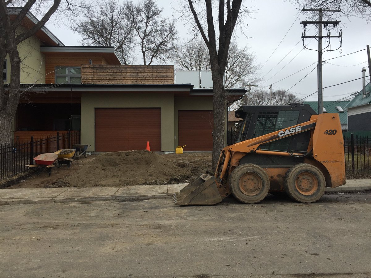 RedheadEquip's tweet photo. Big or Small, @CaseCE has the equipment to get any job done #casece #whateverittakestobuild #SKCE #skidsteer https://t.co/KFzcRL5llm https://t.co/qm9lxZfqqk