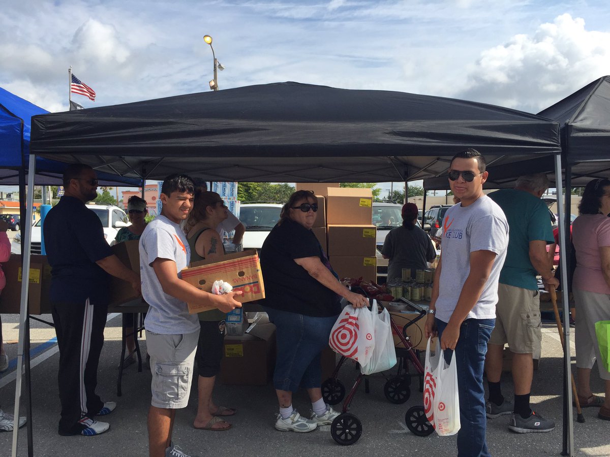 CCHSKeyClub25's tweet photo. Huge thank you to all those who came last Saturday, we had a very successful Food Distribution!! https://t.co/H2IdhTsQth