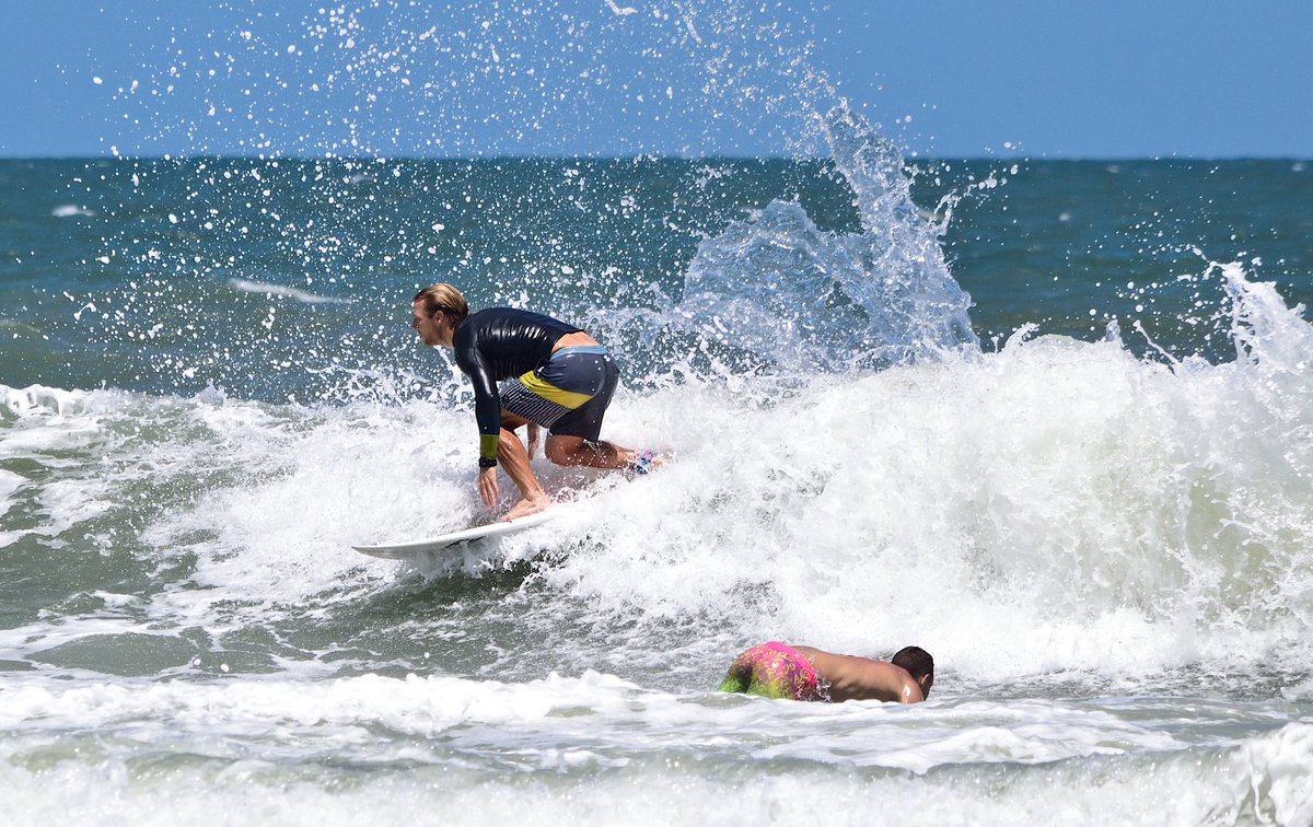 The2Sixteen's tweet photo. #surfphotography #jaxbeach met up with pro #surfer #CoreyHowell for a second round of photos. And prosurfer #CodyThompson an added bonus. https://t.co/3JXdG9CqUv