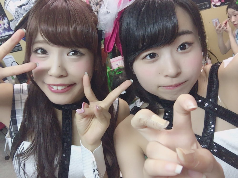 osu_ayaka's tweet photo. そして卒業LIVEの前には、
浅間神社にて最後の一か八かLIVEに出演します！

LIVEだけだけれど、
ぜひあそびにきてね！💓

18じ〜参拝、LIVEスタートです🐢🐢🐢 https://t.co/AaM03InS5N