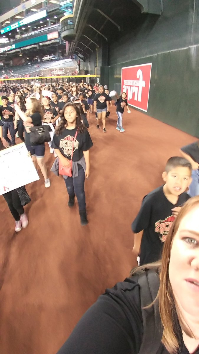 CSDBishop's tweet photo. More Dbacks pics 😀 @leapfrog2025 @tarverschool @Dbacks @csdedservices https://t.co/3ptjMY6nC4