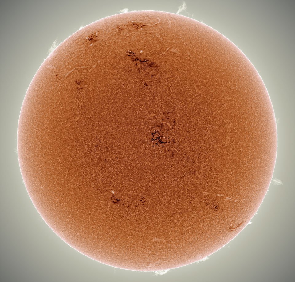 archievdcantt's tweet photo. Orange Sun Sparking. Image Credit & Copyright: Alan Friedman. #sun #sunspot #space #solar #coronalmass #wow #awesome #amazing https://t.co/fgH4Q5tul7