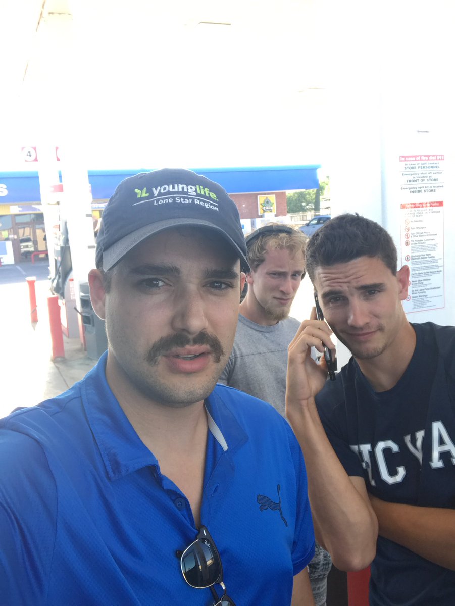 joshjbradshaw's tweet photo. #WorkWeek17 UPDATE:
A lady in Post, TX asked if I was half Mexican. Not sure what made her think that. https://t.co/py6ydUUwKC