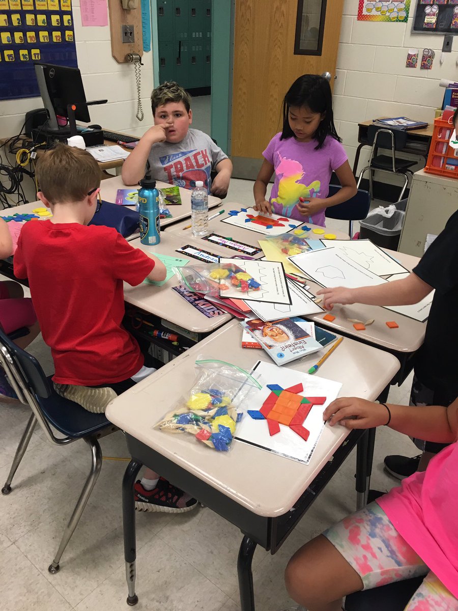 Learning about polygons and solving pattern block puzzles. <a href="/WWP_Dalers/">WWP_Dalers</a>