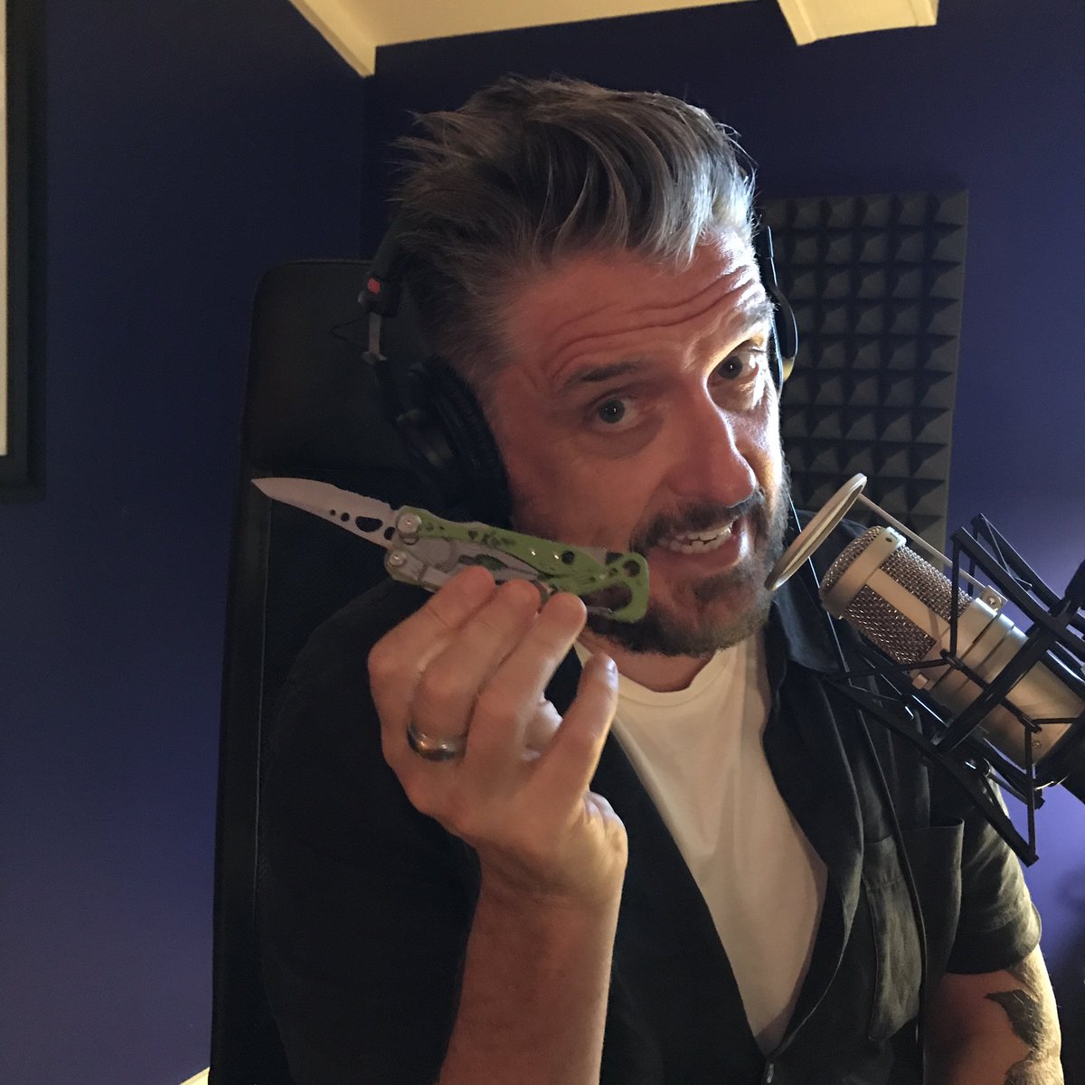 TheCFergShow's tweet photo. .@CraigyFerg's Birthday Knife! #weRThenumber2 https://t.co/LqxXQYDavz