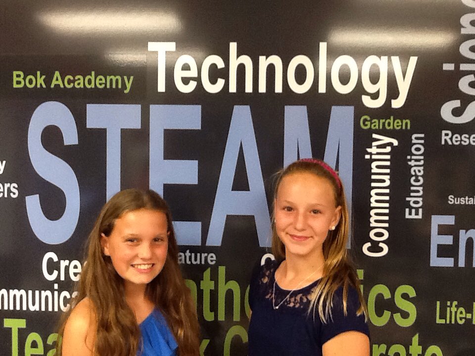 BokSTEM's tweet photo. New student orientation. Welcome new students to the #BokSTEM lab. #STEM https://t.co/7MEr11iowB