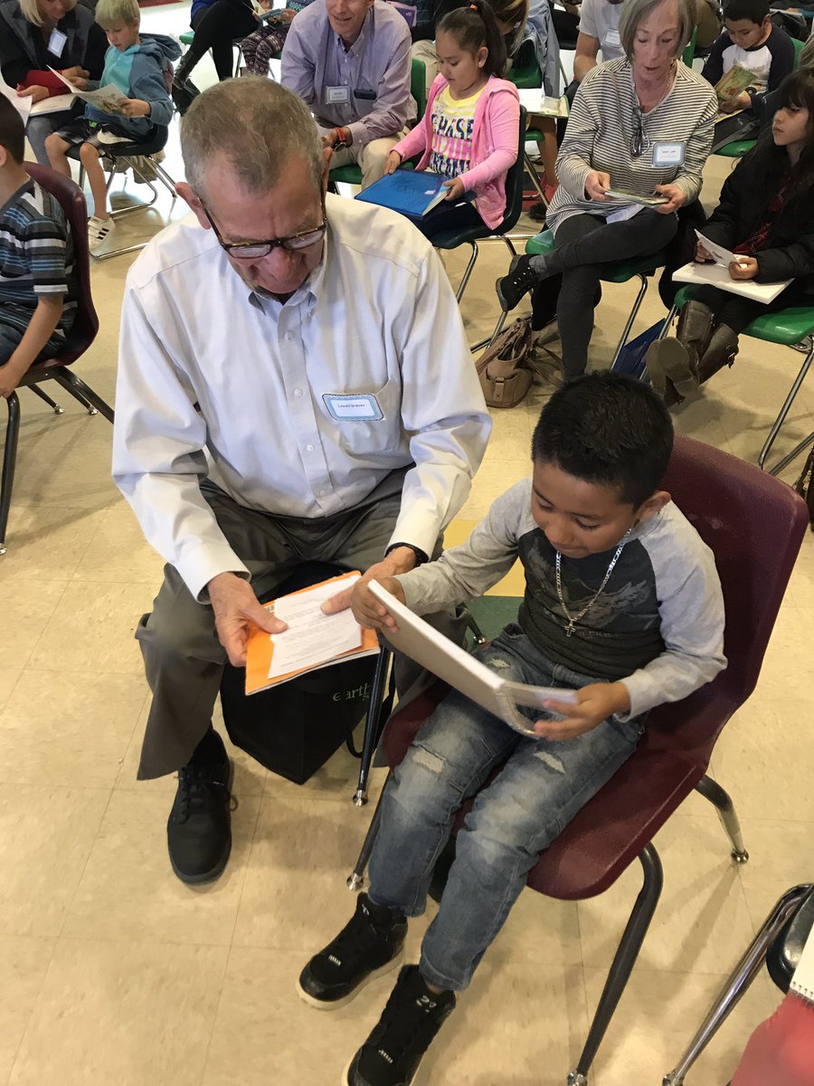 alysesclamado's tweet photo. Thank you to community for investing in the lives of our young students by listening. A live audience changes our beliefs about ourselves. https://t.co/mWbE4Hs5Q6