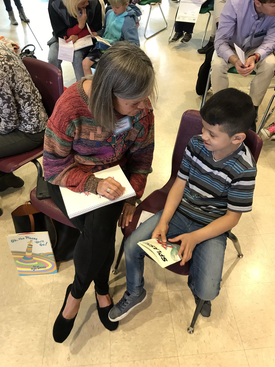 alysesclamado's tweet photo. Thank you to community for investing in the lives of our young students by listening. A live audience changes our beliefs about ourselves. https://t.co/mWbE4Hs5Q6