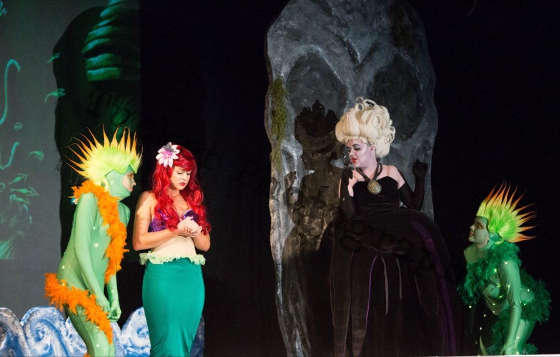 madelinewalker4's tweet photo. thought I'd post some pics from the play bc im so glad I decided to do theater!! Playing Ariel was a dream come true thanks to these gals ❣️ https://t.co/zxbYI2CR52