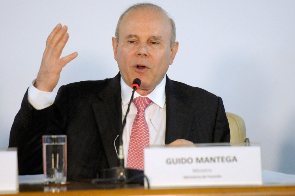 g1's tweet photo. Ex-ministro Guido Mantega era contato de dono da JBS com o PT, diz jornal https://t.co/GY4rdfpR72 #G1 https://t.co/oASRQ7jCDh