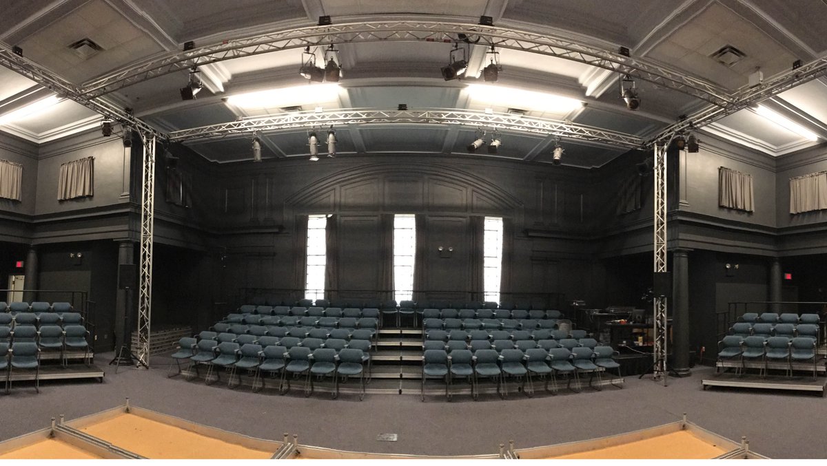 GUSchusterThea's tweet photo. Some things are missing/some things are new. What do you see? Clue 1: scaffolding arrived last week. Clue 2: this picture! #GUupdates https://t.co/rpVYj0X0yr
