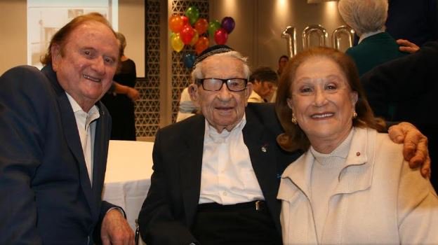 progressleader's tweet image. 100yo WWII #Holocaust survivor's motto: 'Remember to be kind and love other people' bit.ly/2rgDjxk