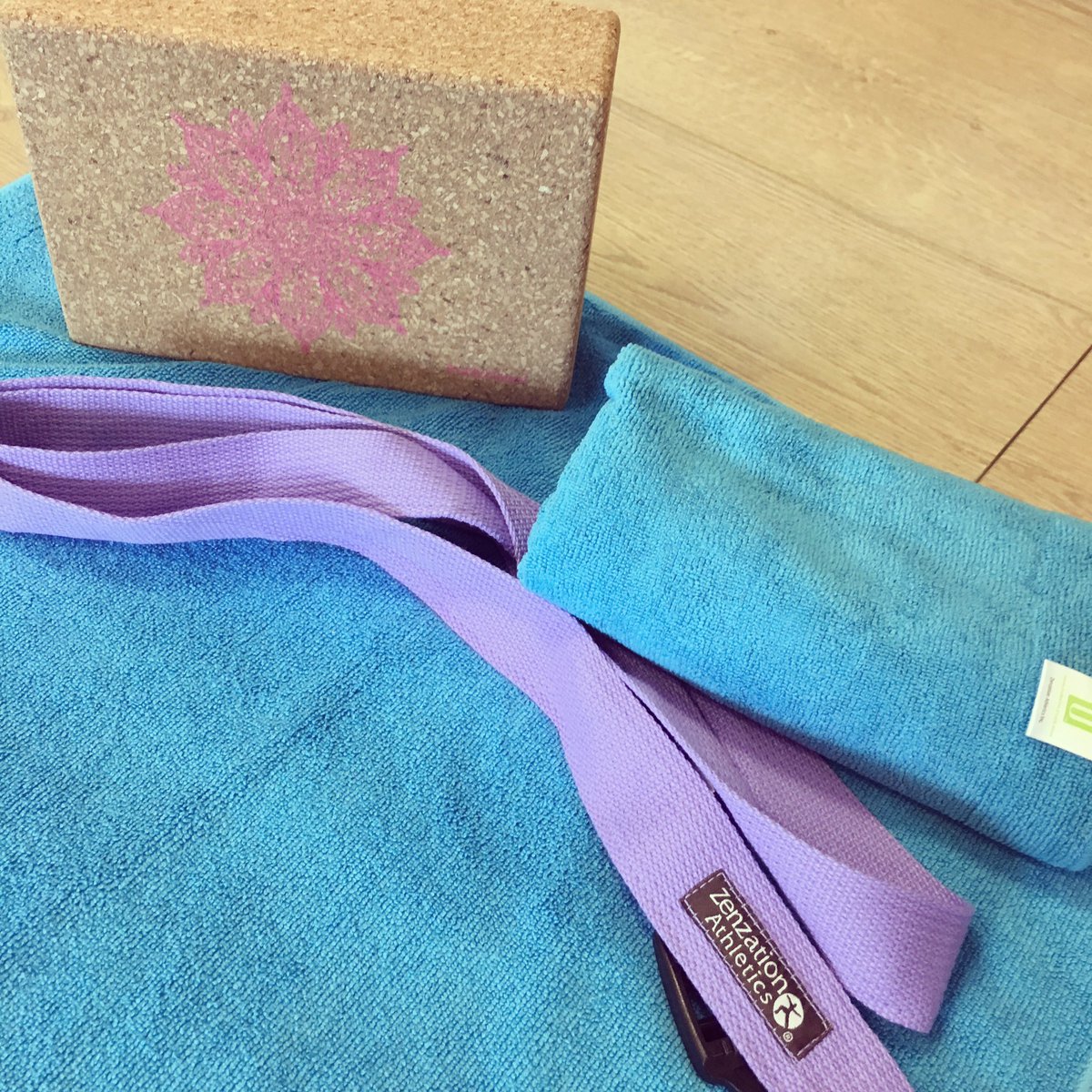 ZenzationA's tweet photo. How do you like the mandala printed cork yoga block ?#corkblock #yogalife https://t.co/8FzawccEAs