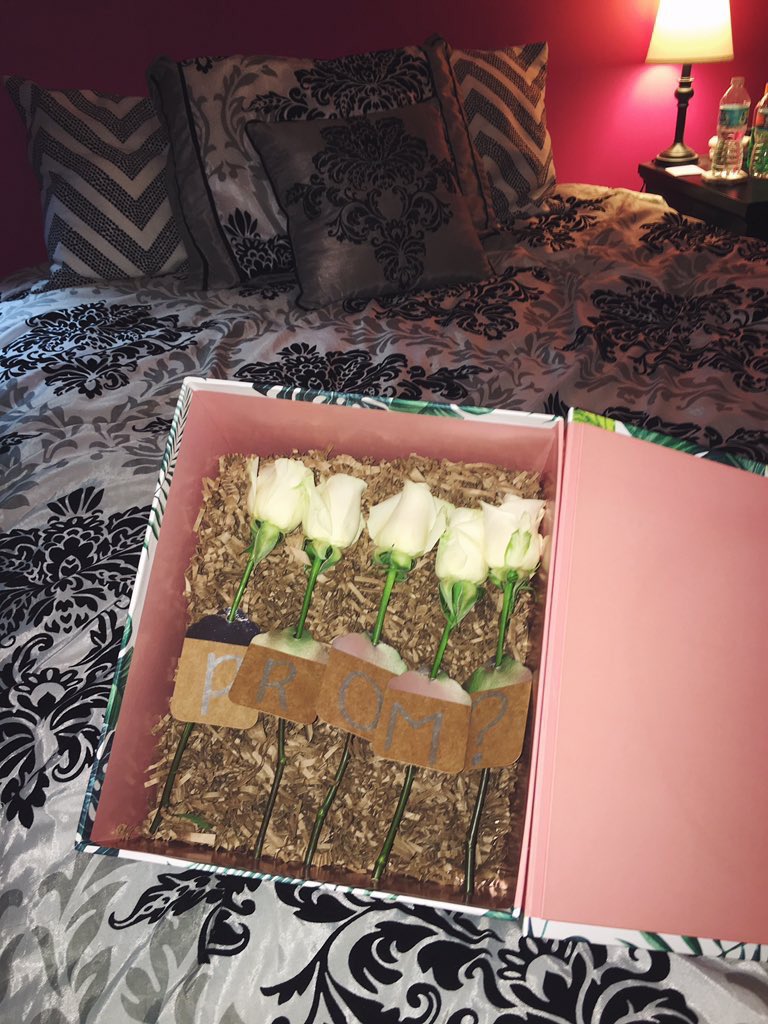FHSPROM2017's tweet photo. Roses are white,
This PROMposal is cute,
@brileyhaugh &amp; @emilyphillips28 will have a great night,
And for that there is no dispute. https://t.co/yr6Jw2OOEW