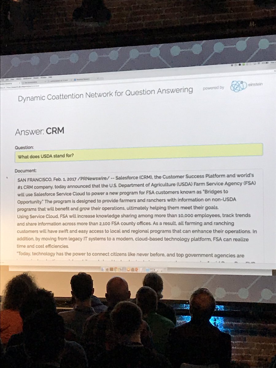 crowdgenbyappen's tweet photo. Question / answer live demo from @RichardSocher #TrainAI2017 https://t.co/i9pYyFmD0c