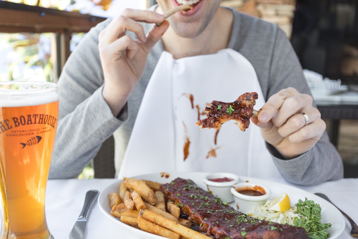 BoathouseBC's tweet photo. Dig into our extra tangy, super secret, mega watt #BBQ sauced #ribs, you might need to ask for extra napkins ;) #HotTip #NationalBBQMonth https://t.co/slsPDHWk0W