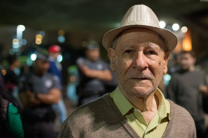 View image on Twitter