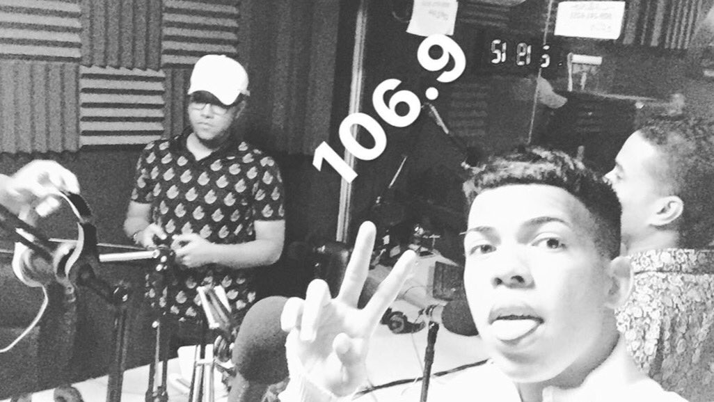 LaPandillaRD's tweet photo. ¿Desde donde nos escuchas?  106.9 https://t.co/eBZ34oZWzJ